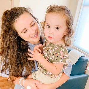 Meet your Posher, Jennifer